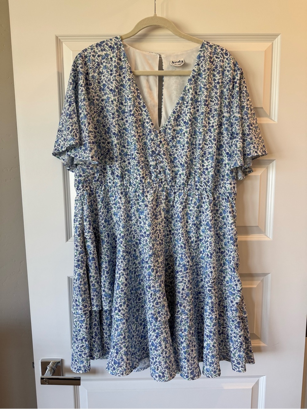 ARULA Tallulah Blue and Purple Floral Mini Dress with V-Neck